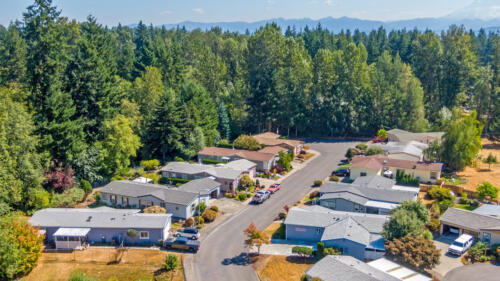 An aerial view of a neighborhood of mobile homes.